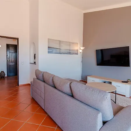 Lagos Appartement Resort 4*